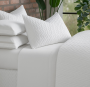 Porta Travesseiro Matelassê Avulso Zig 200 Fios - Branco 50x70cm
