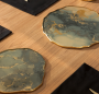 Centro de Mesa Organic Stone l Onix G - Borda Dourada